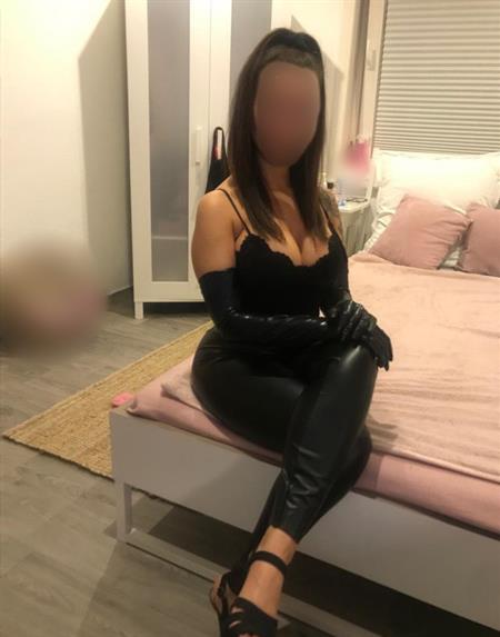 Escort modell Mataness, Bottrop - 5700